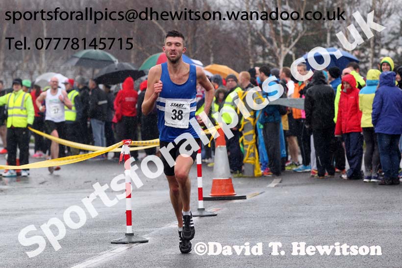 Mens relay, Elswick Harriers Relays, Newburn, Newcastle. Photo: David T. Hewitson/Sports for All Pics